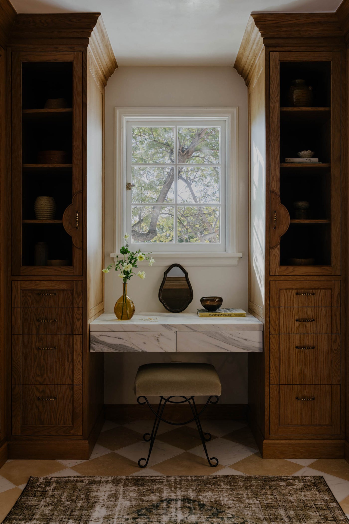 Tess Interiors | With a focus on intentional, liveable luxury, it’s our goal to make every corner of your space feel like a natural extension of you. Based in Los Angeles; designing wherever you call home.