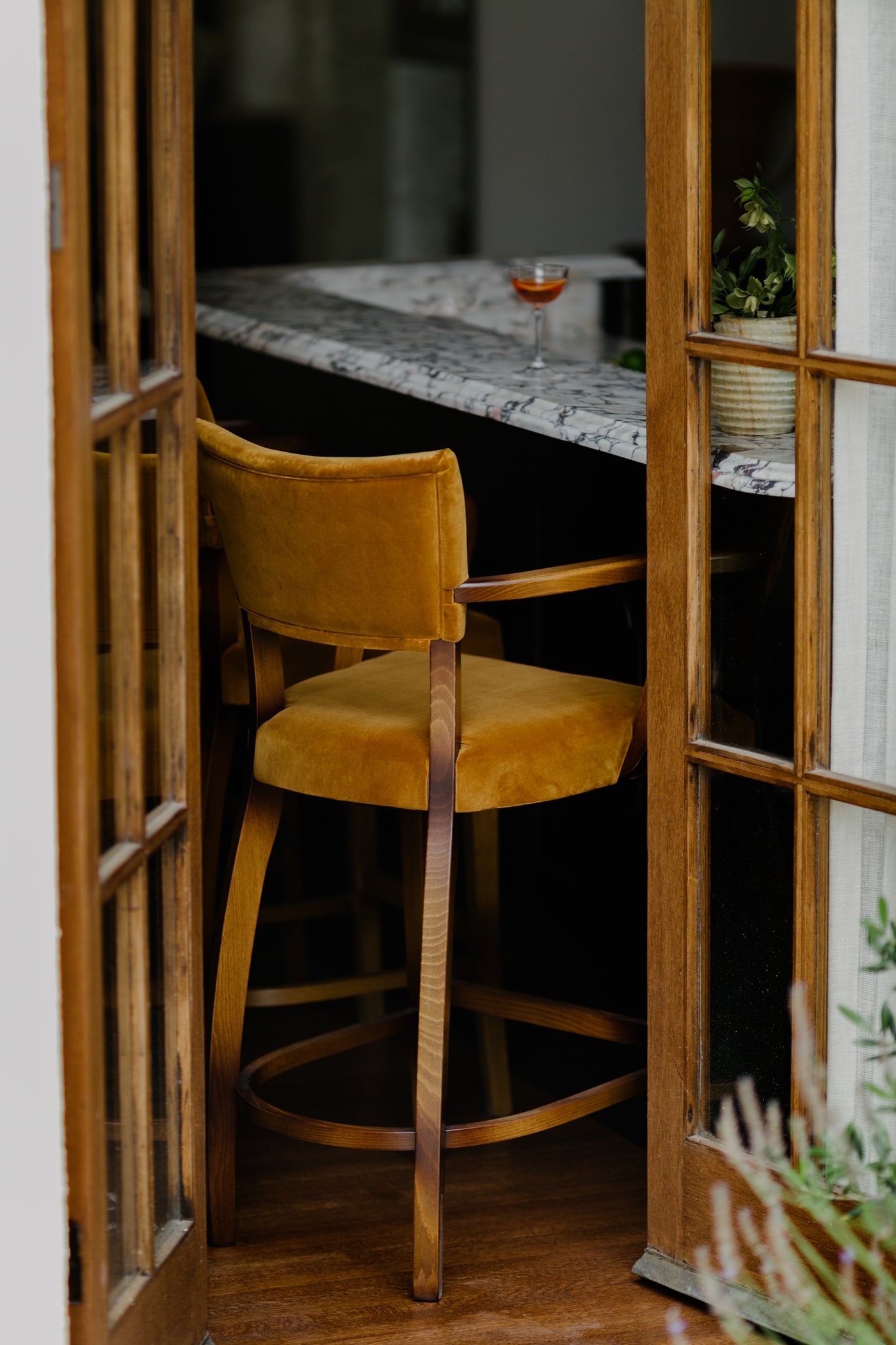 Tess Interiors | With a focus on intentional, liveable luxury, it’s our goal to make every corner of your space feel like a natural extension of you. Based in Los Angeles; designing wherever you call home.