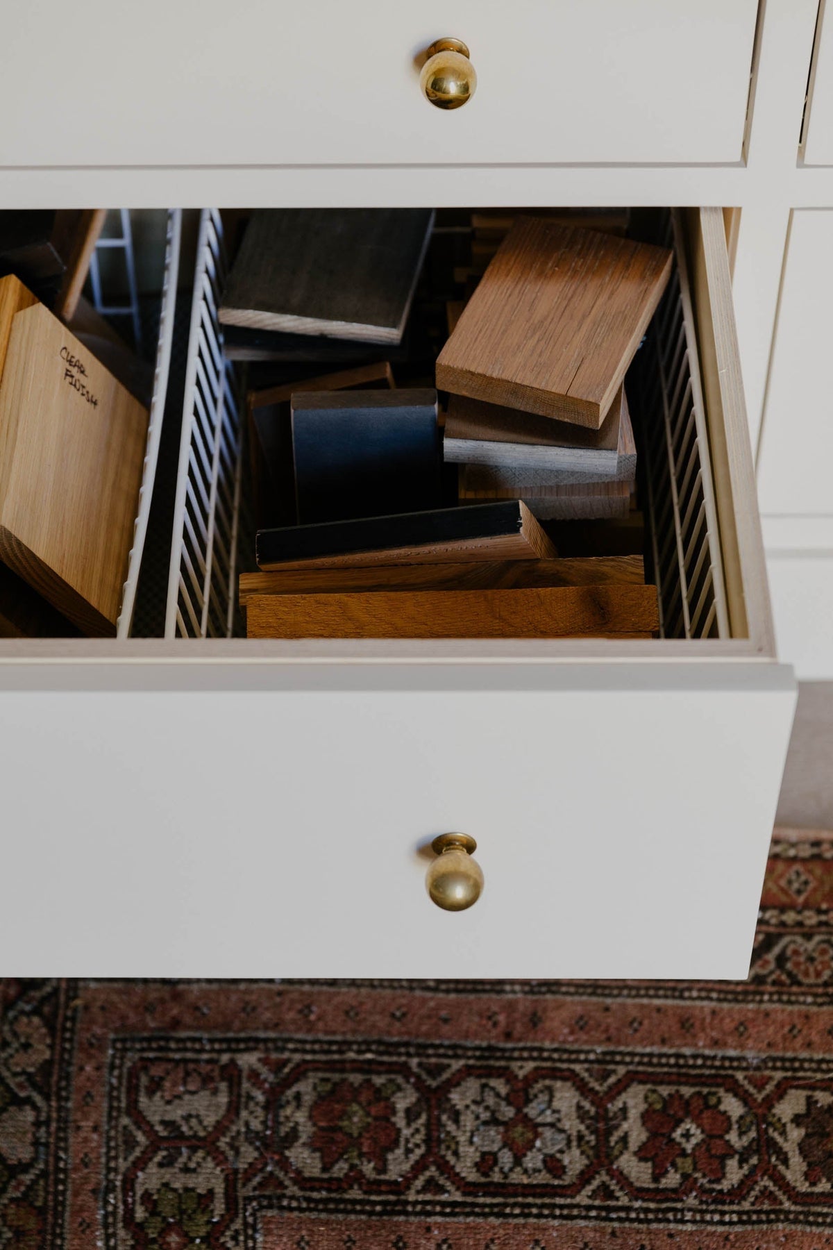  | Tess InteriorsArticle Title Materials | With a focus on intentional, liveable luxury, it’s our goal to make every corner of your space feel like a natural extension of you. Based in Los Angeles; designing wherever you call home.