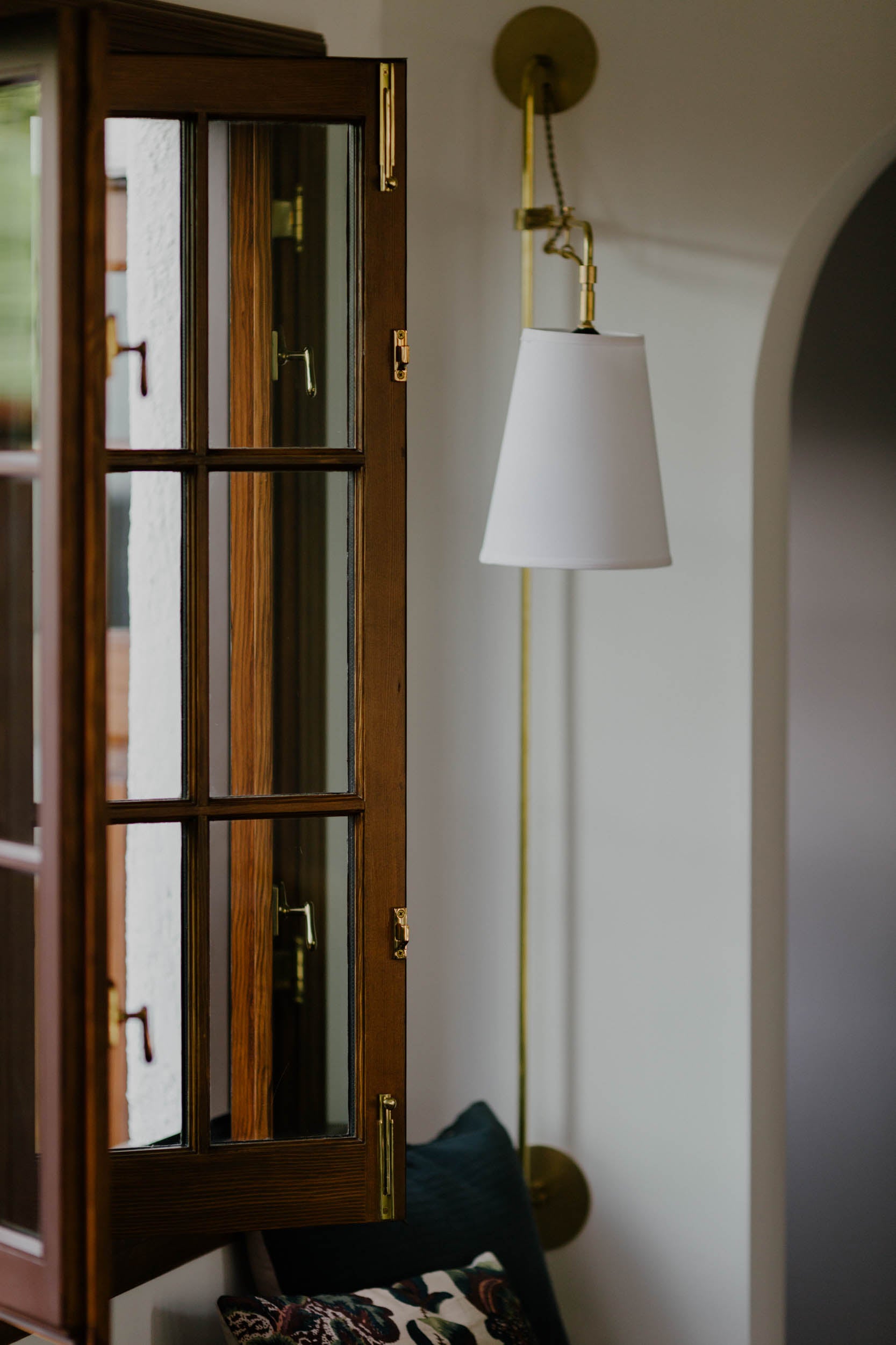 Tess Interiors | With a focus on intentional, liveable luxury, it’s our goal to make every corner of your space feel like a natural extension of you. Based in Los Angeles; designing wherever you call home.