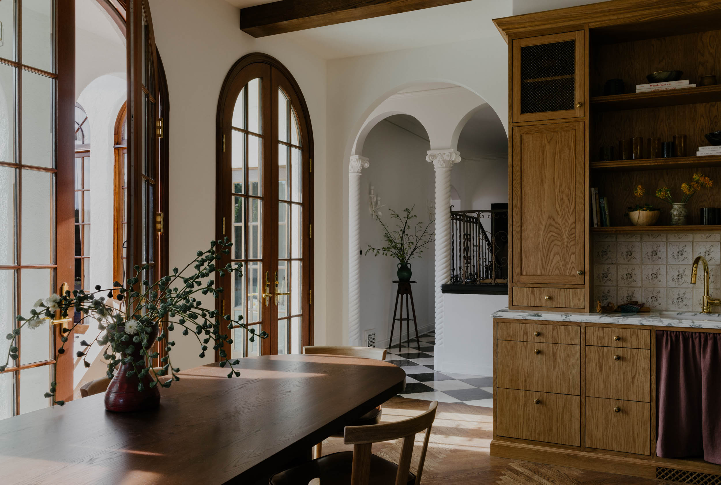 Tess Interiors | With a focus on intentional, liveable luxury, it’s our goal to make every corner of your space feel like a natural extension of you. Based in Los Angeles; designing wherever you call home.