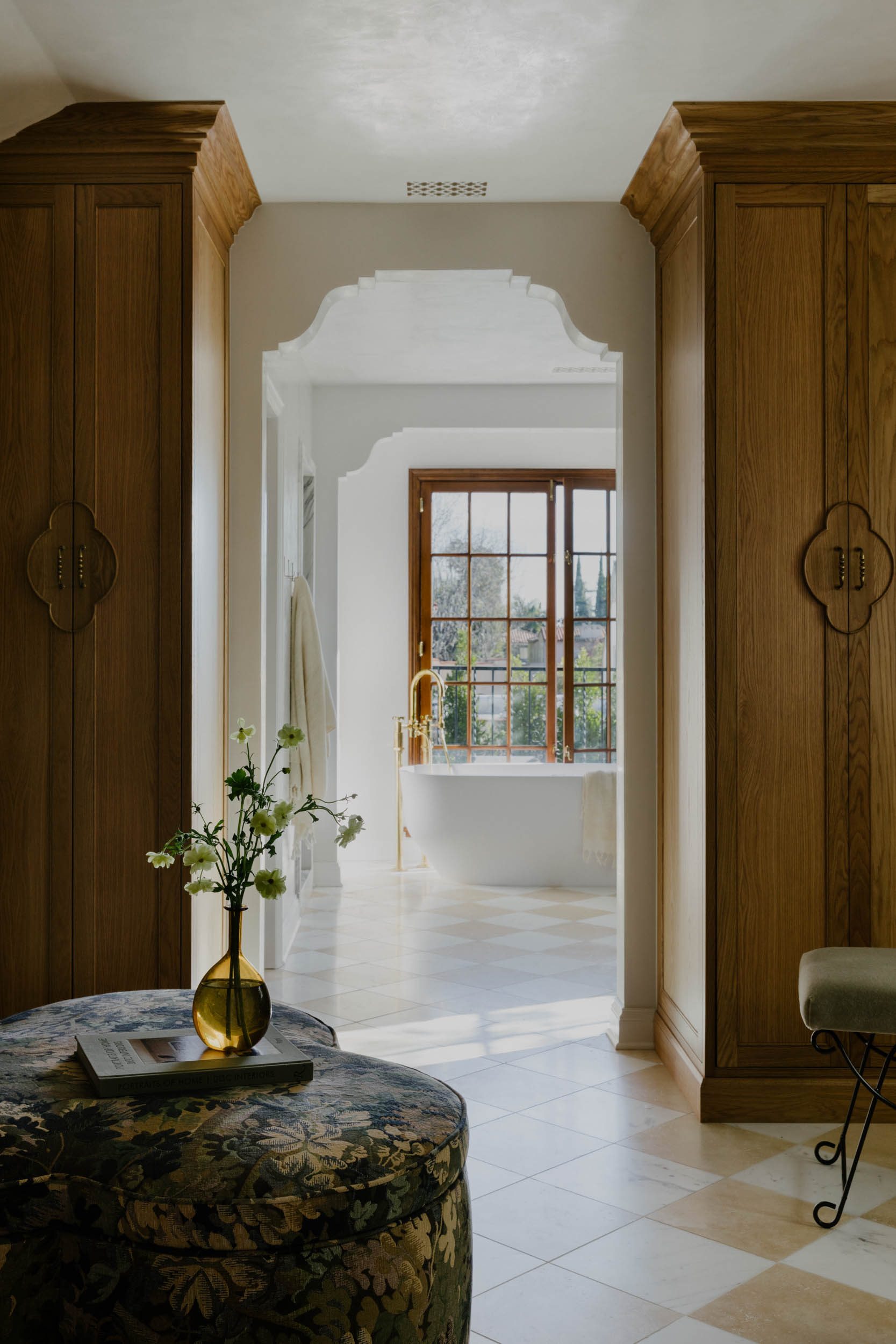 Tess Interiors | With a focus on intentional, liveable luxury, it’s our goal to make every corner of your space feel like a natural extension of you. Based in Los Angeles; designing wherever you call home.
