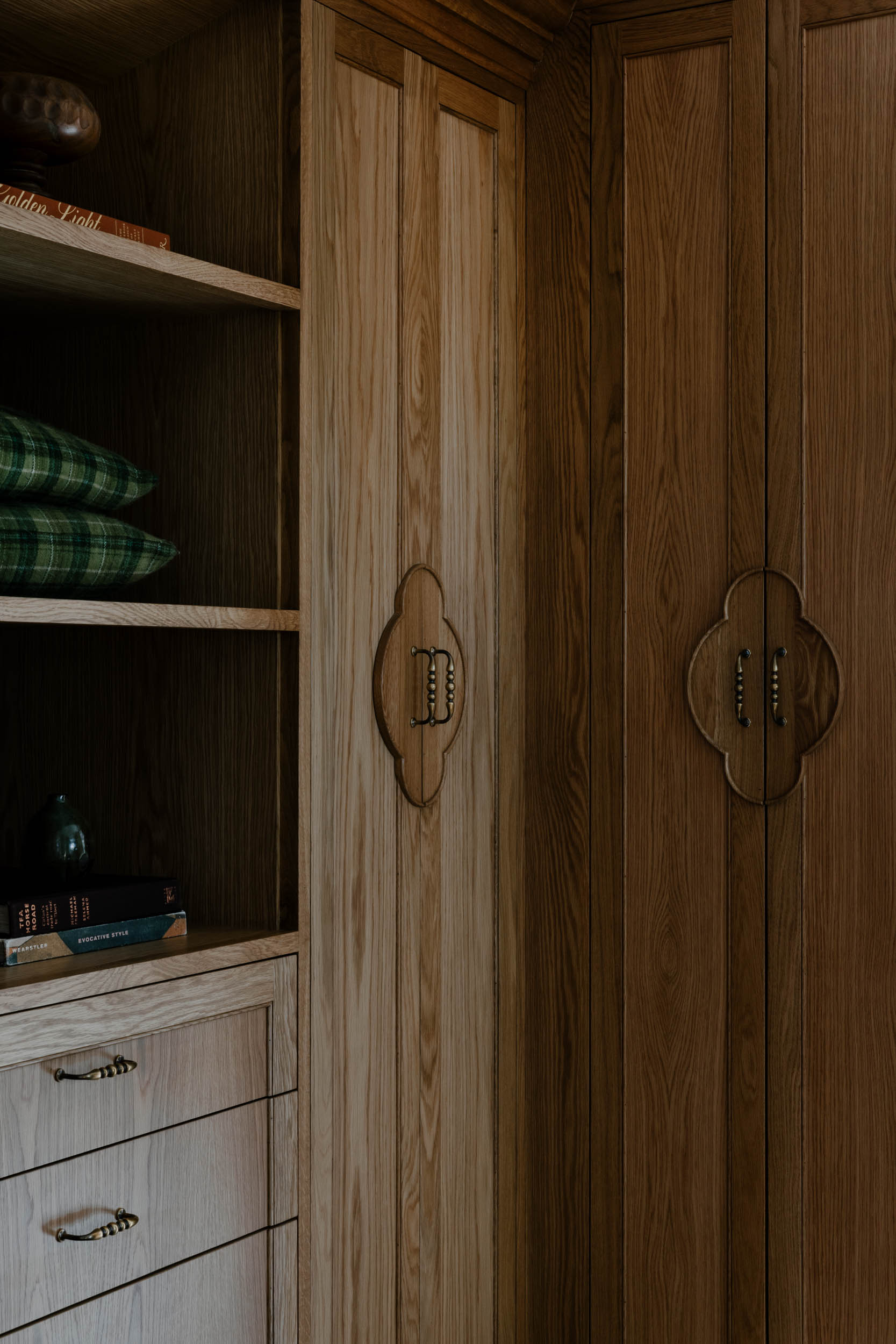 Tess Interiors | With a focus on intentional, liveable luxury, it’s our goal to make every corner of your space feel like a natural extension of you. Based in Los Angeles; designing wherever you call home.