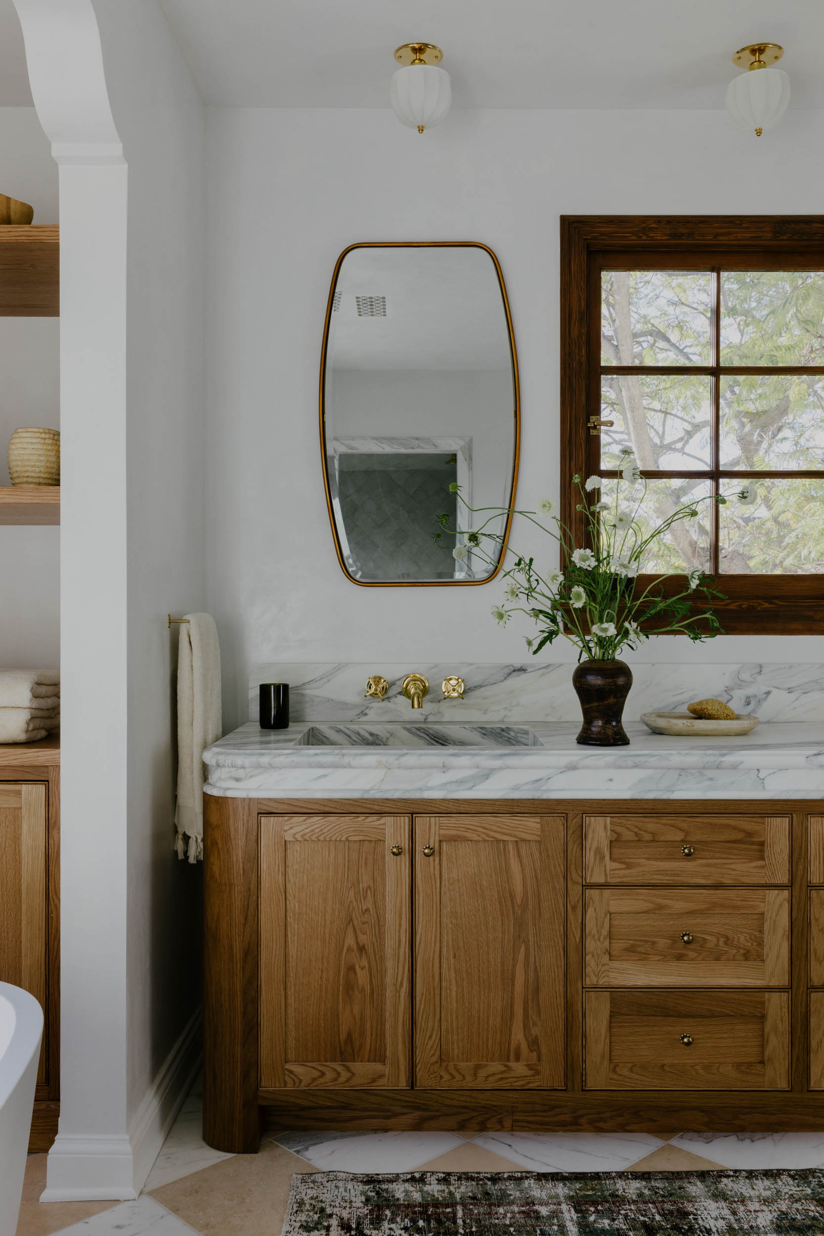 Tess Interiors | With a focus on intentional, liveable luxury, it’s our goal to make every corner of your space feel like a natural extension of you. Based in Los Angeles; designing wherever you call home.