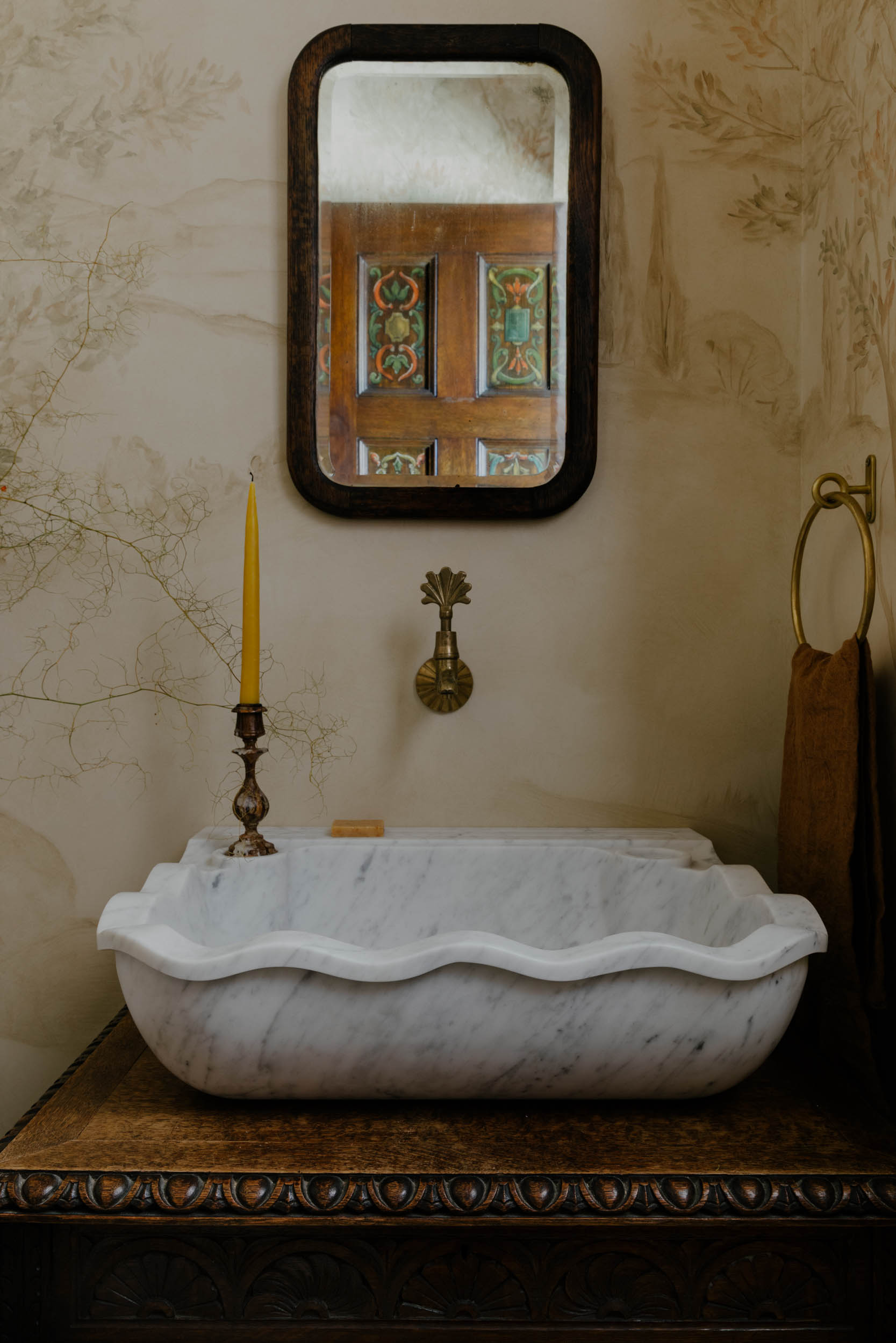 Tess Interiors | With a focus on intentional, liveable luxury, it’s our goal to make every corner of your space feel like a natural extension of you. Based in Los Angeles; designing wherever you call home.
