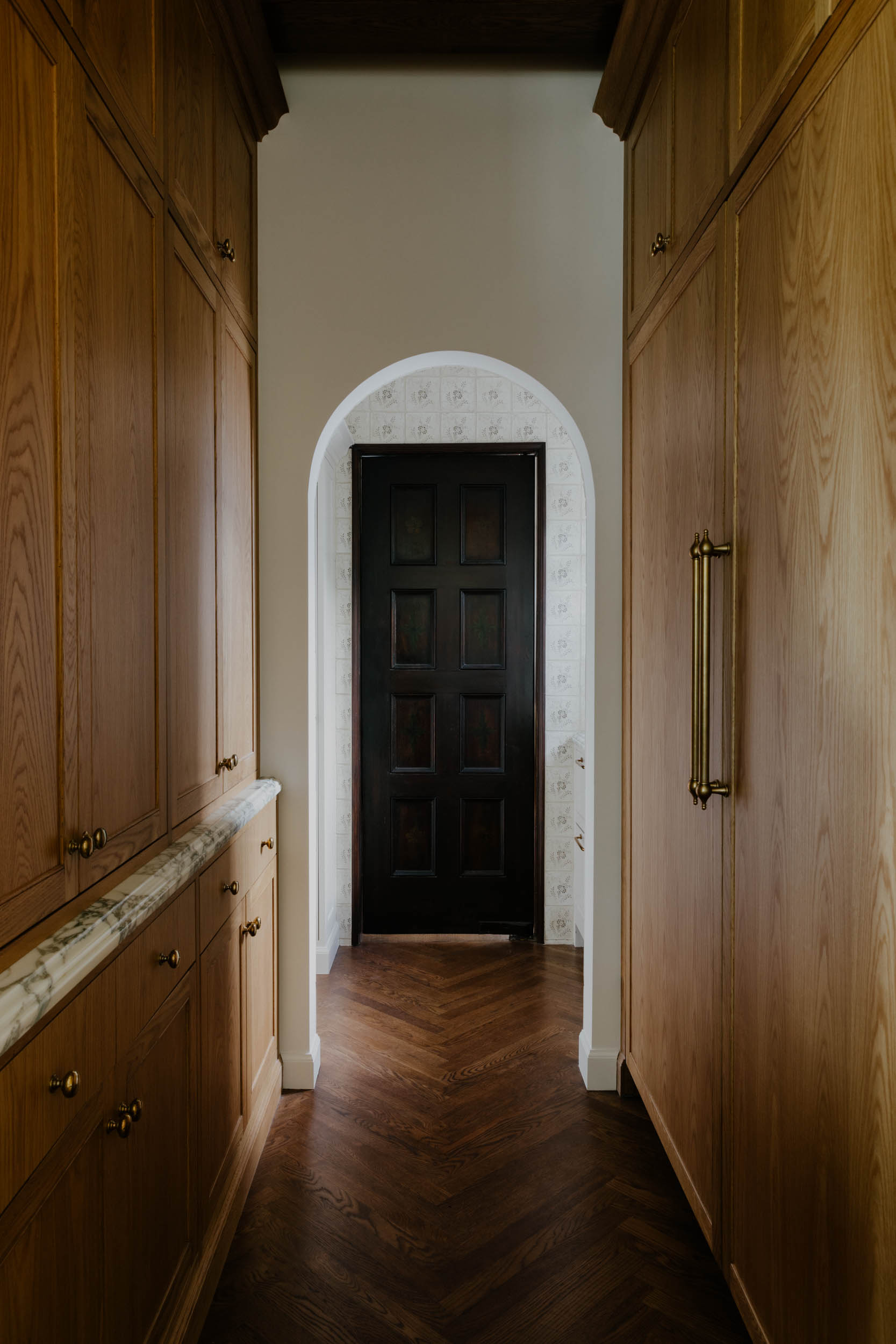 Tess Interiors | With a focus on intentional, liveable luxury, it’s our goal to make every corner of your space feel like a natural extension of you. Based in Los Angeles; designing wherever you call home.