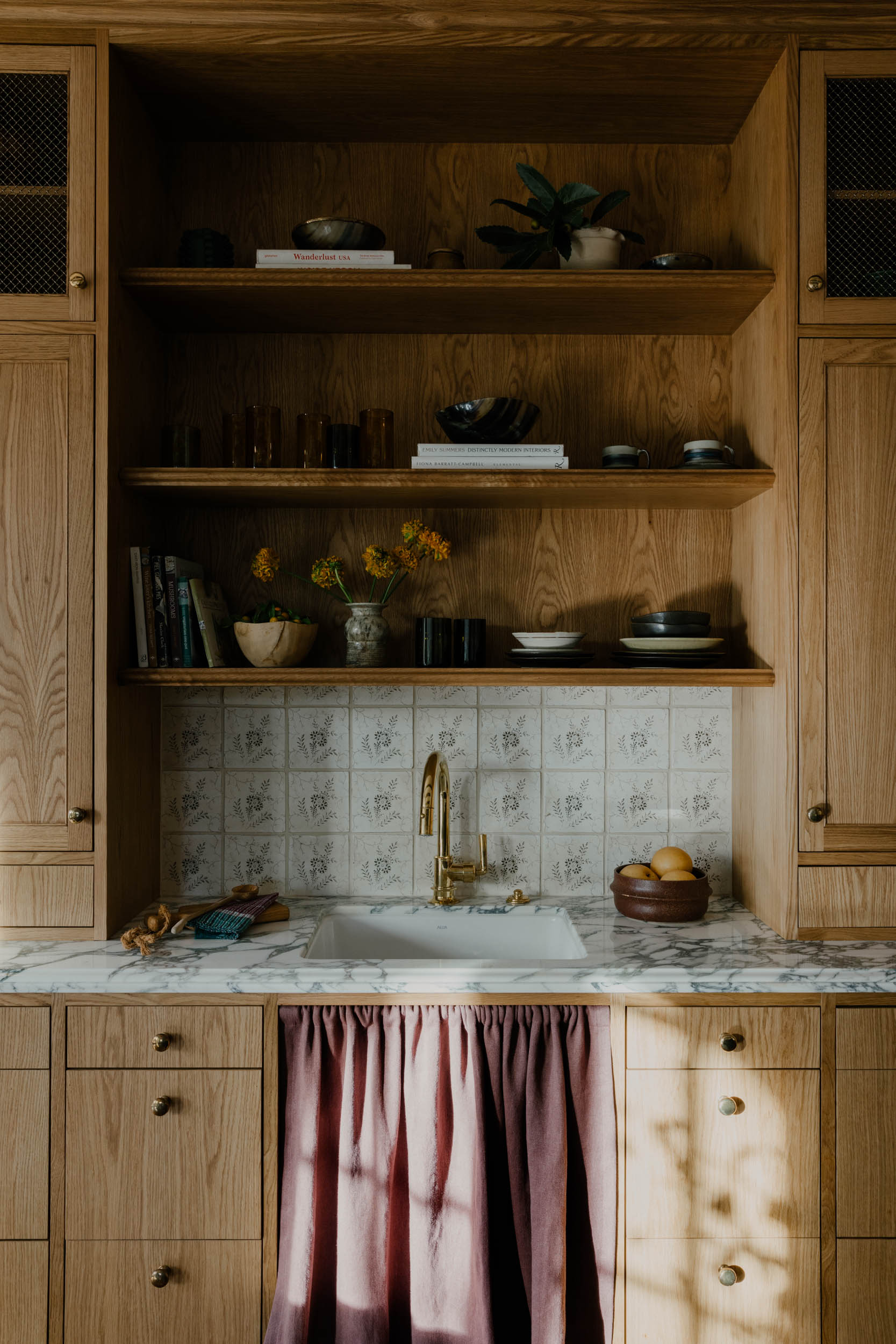 Tess Interiors | With a focus on intentional, liveable luxury, it’s our goal to make every corner of your space feel like a natural extension of you. Based in Los Angeles; designing wherever you call home.