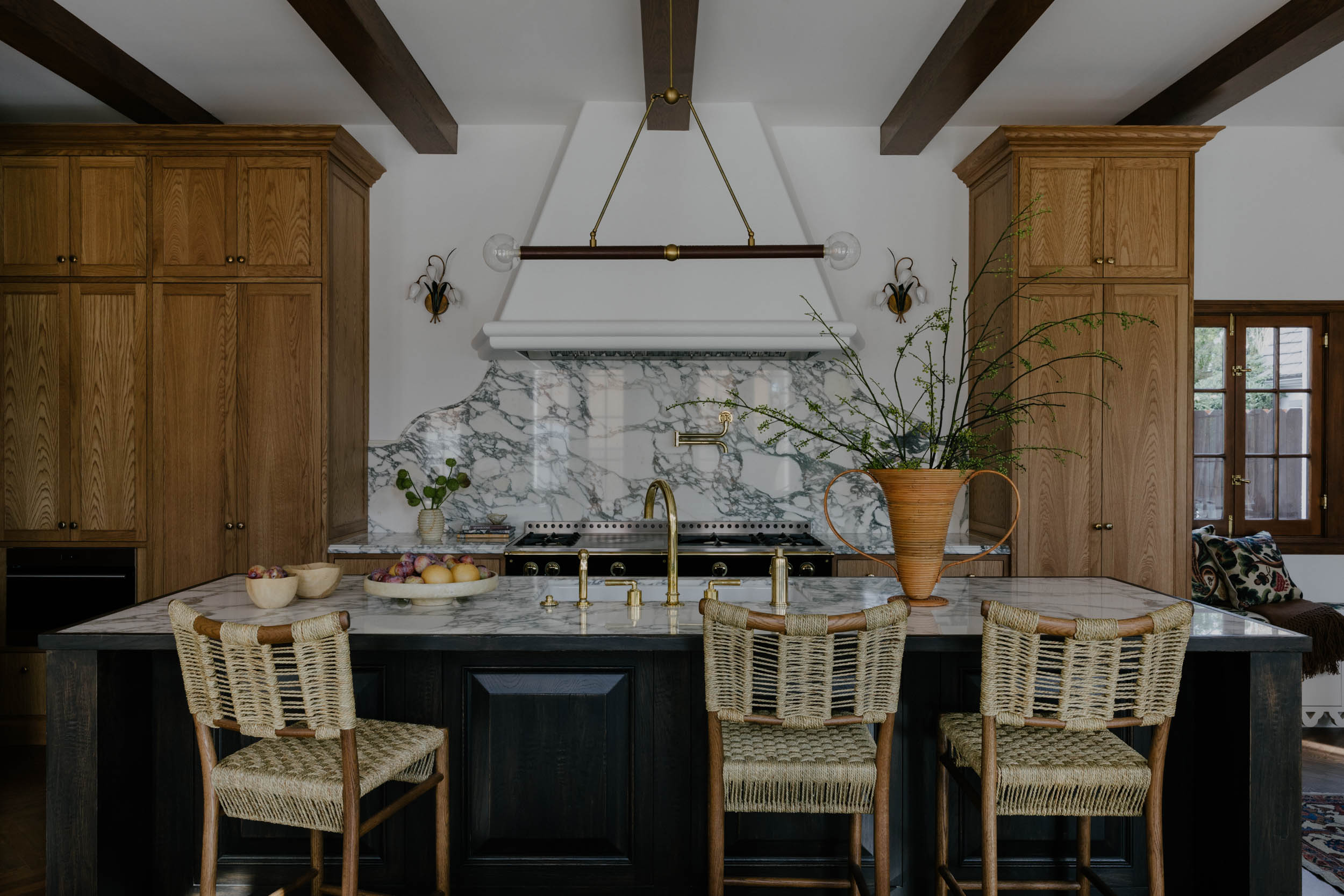 Tess Interiors | With a focus on intentional, liveable luxury, it’s our goal to make every corner of your space feel like a natural extension of you. Based in Los Angeles; designing wherever you call home.