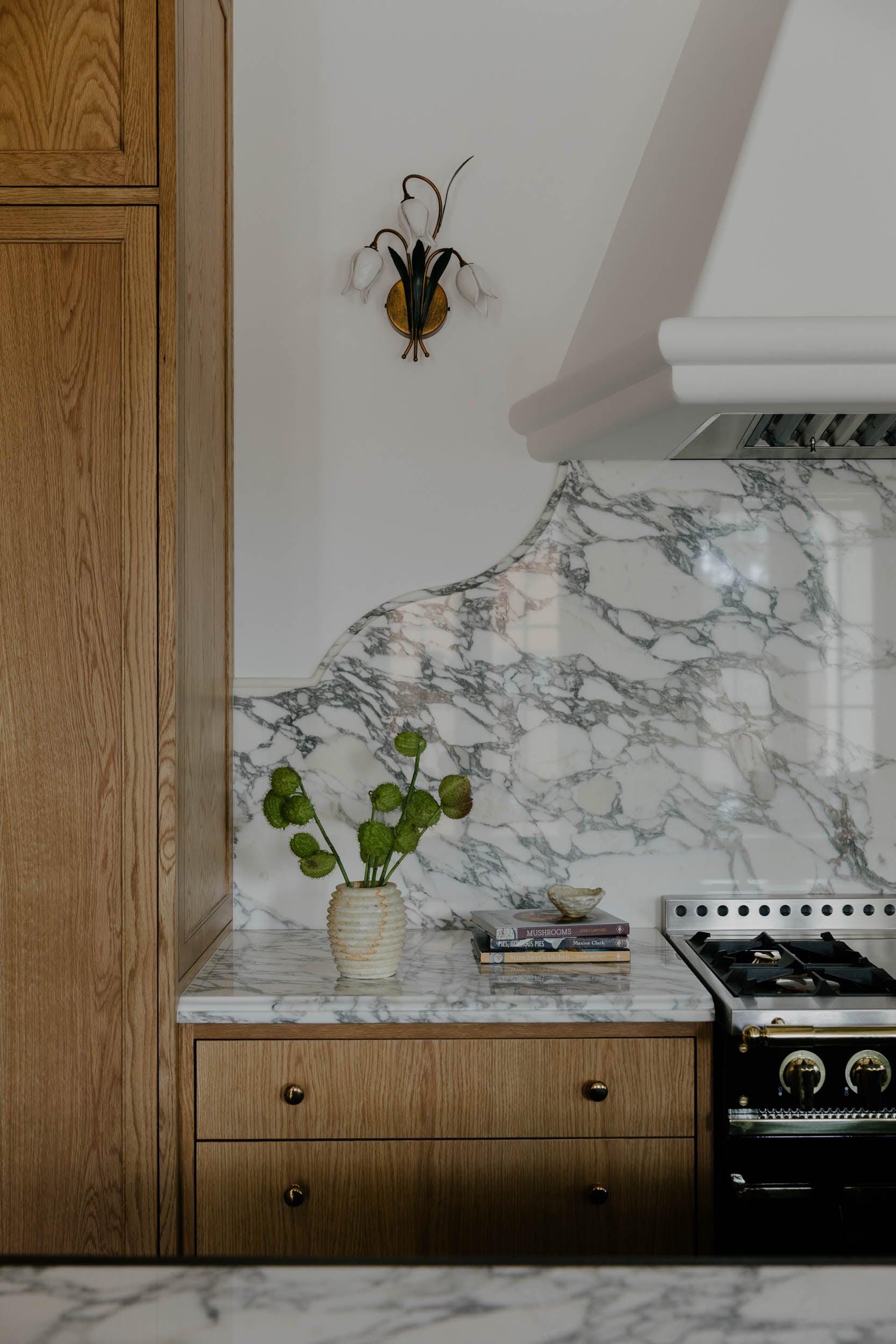 Tess Interiors | With a focus on intentional, liveable luxury, it’s our goal to make every corner of your space feel like a natural extension of you. Based in Los Angeles; designing wherever you call home.