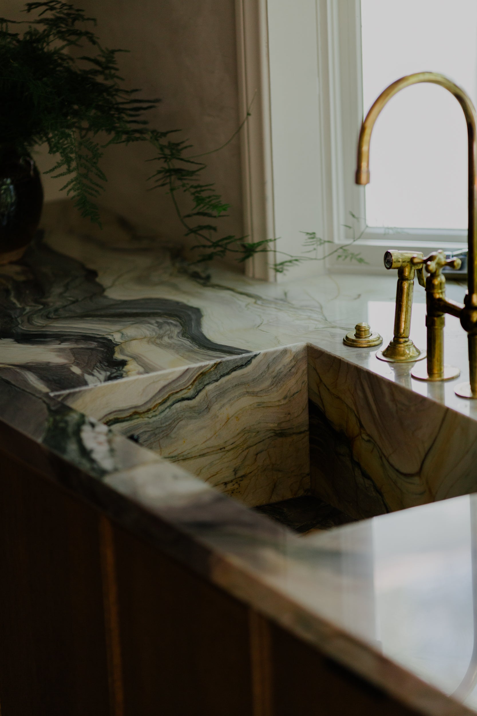 Tess Interiors | With a focus on intentional, liveable luxury, it’s our goal to make every corner of your space feel like a natural extension of you. Based in Los Angeles; designing wherever you call home.