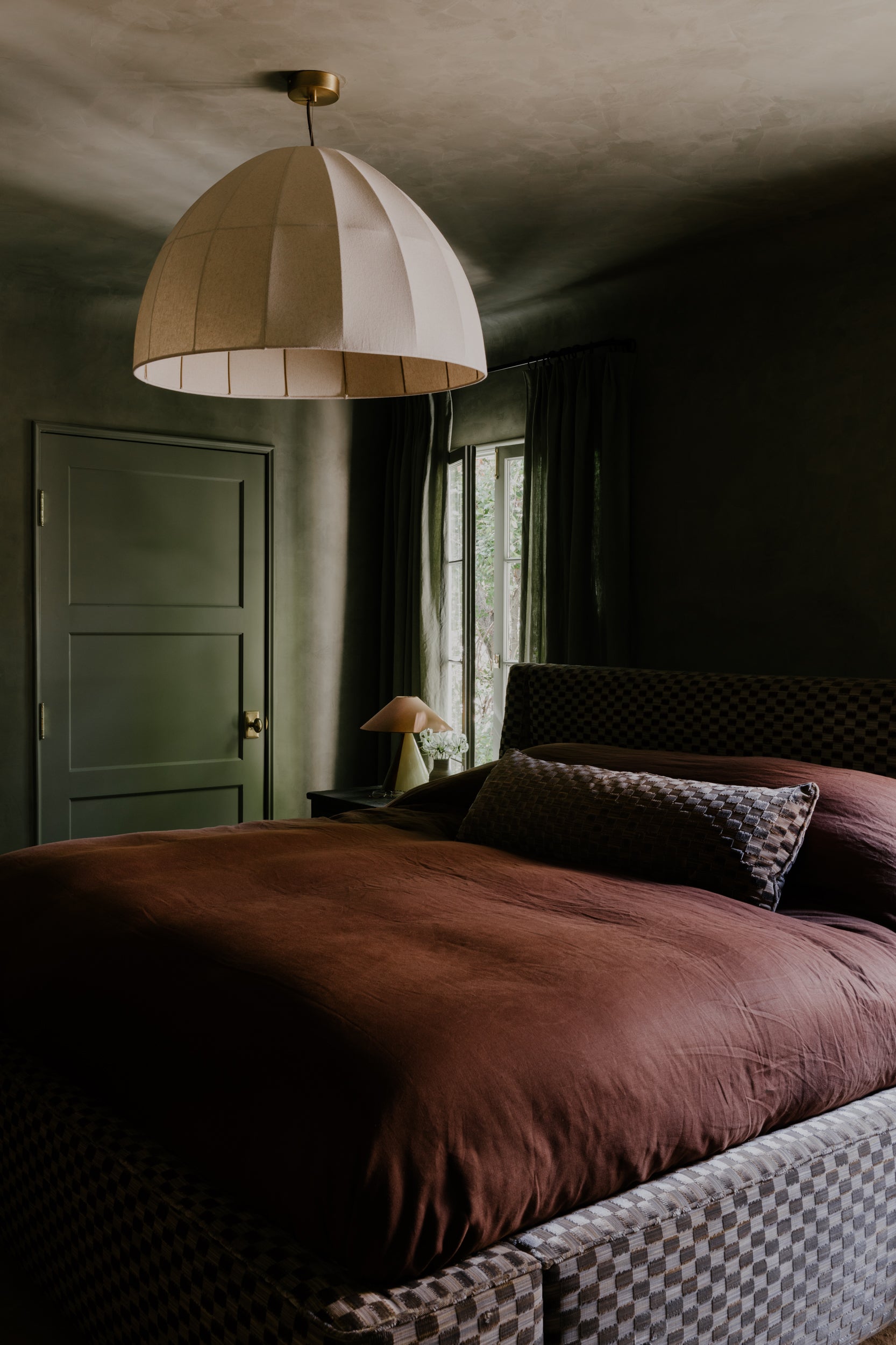 Tess Interiors | With a focus on intentional, liveable luxury, it’s our goal to make every corner of your space feel like a natural extension of you. Based in Los Angeles; designing wherever you call home.