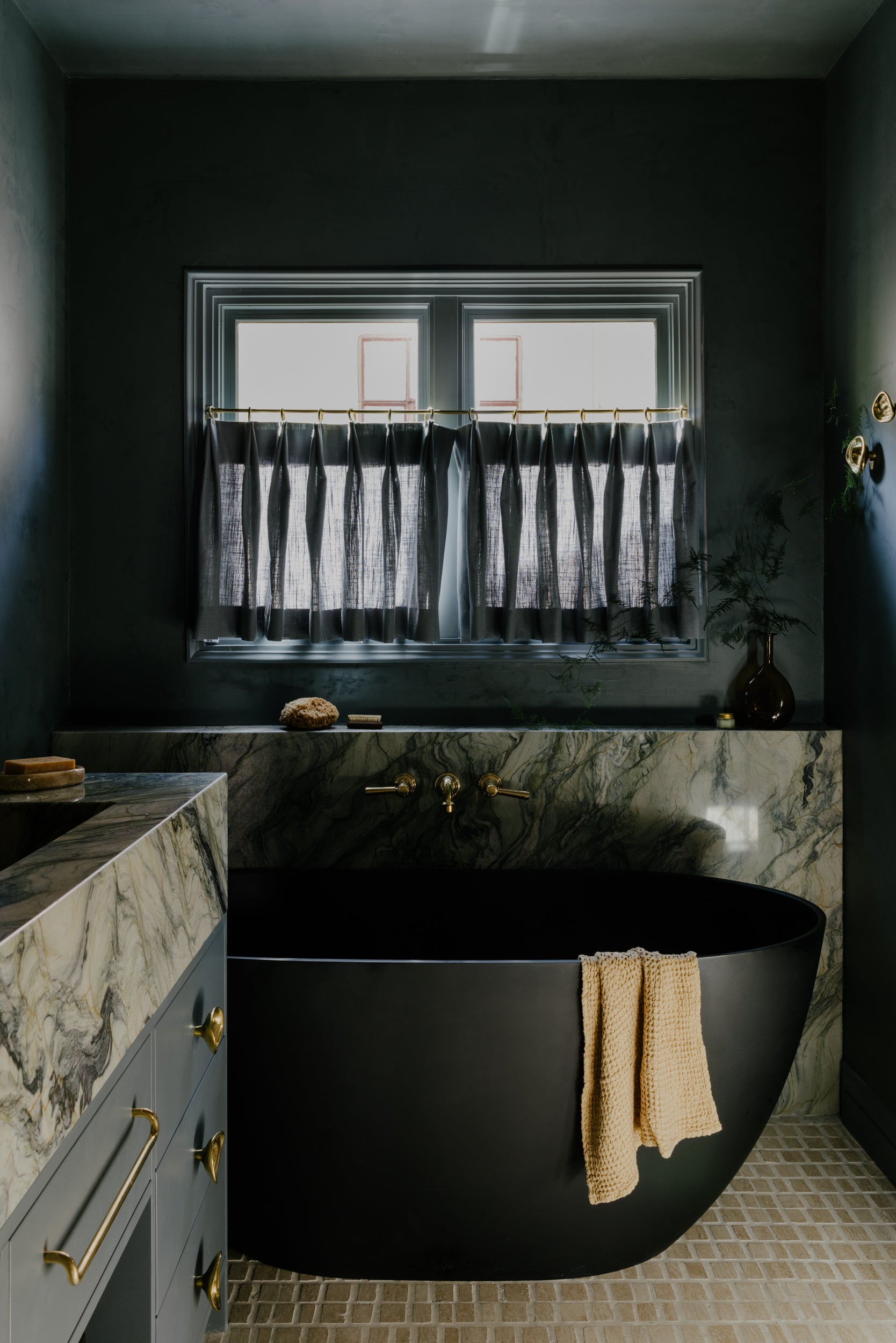 Tess Interiors | With a focus on intentional, liveable luxury, it’s our goal to make every corner of your space feel like a natural extension of you. Based in Los Angeles; designing wherever you call home.
